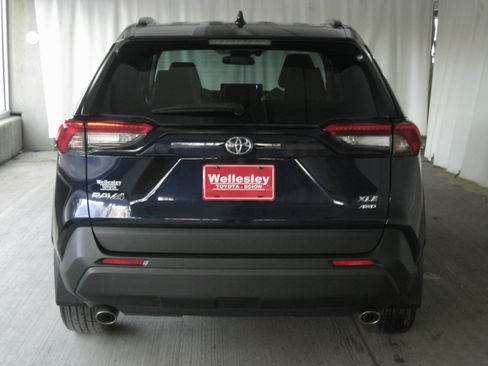 Certified 2024 Toyota RAV4 XLE Premium image 27