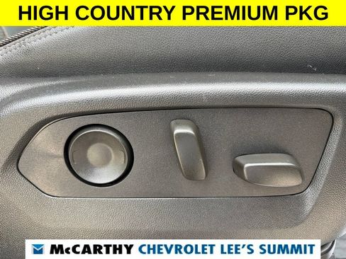 Used 2025 Chevrolet Silverado 2500 High Country w/ High Country Premium Package AWD/4WD image 39