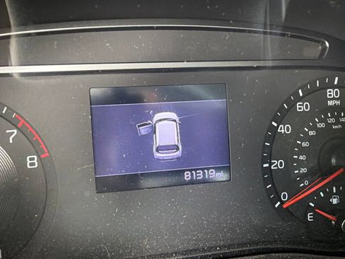 Used 2022 Kia Soul LX w/ Technology Package FWD image 11