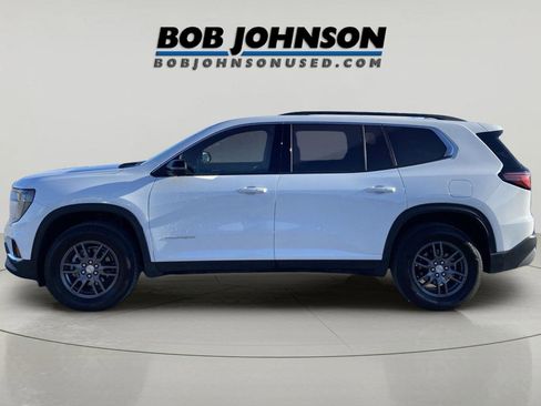 Used 2025 GMC Acadia Elevation image 17