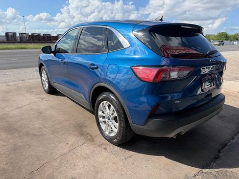 Used 2022 Ford Escape SE FWD image 7