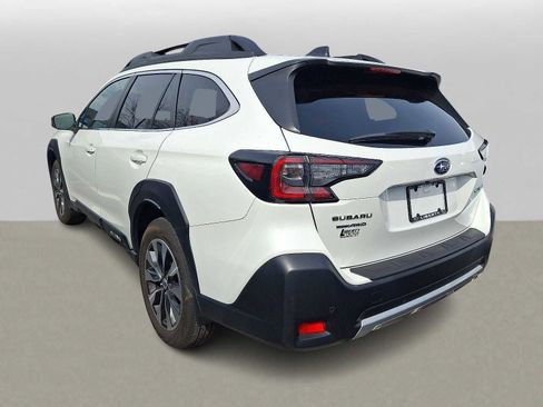 Used 2023 Subaru Outback Limited image 4
