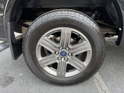 Used 2020 Ford F150 Lariat w/ Equipment Group 502A Luxury AWD/4WD image 50