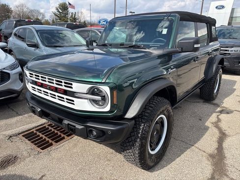 Used 2023 Ford Bronco Heritage Edition image 2