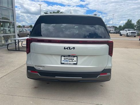 New 2026 Kia Carnival SX Prestige FWD image 6