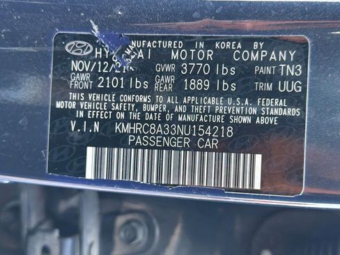 Used 2022 Hyundai Venue Limited image 32