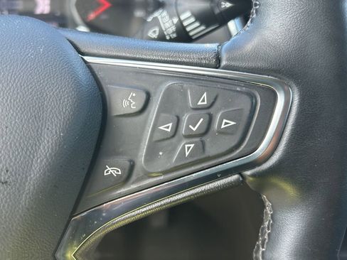 Used 2023 Chevrolet Equinox LT FWD image 23