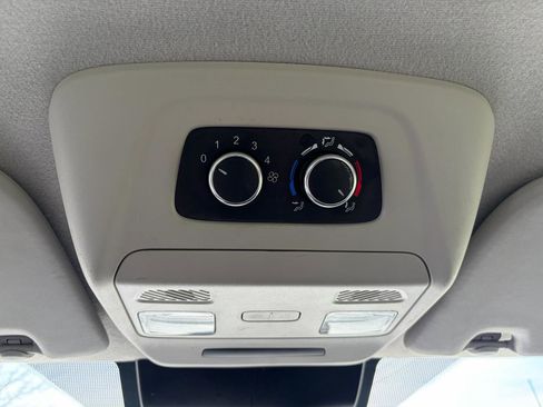 Used 2023 Ford Transit 350 XL image 34