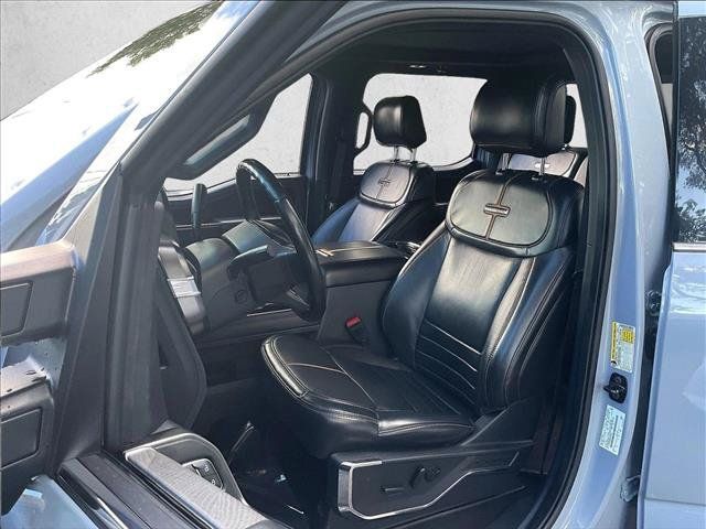 Used 2024 Ford F350 Platinum w/ FX4 Off-Road Package AWD/4WD image 27