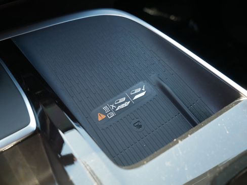 Used 2025 Buick Enclave Preferred image 32