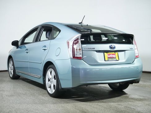 Used 2015 Toyota Prius Five image 5