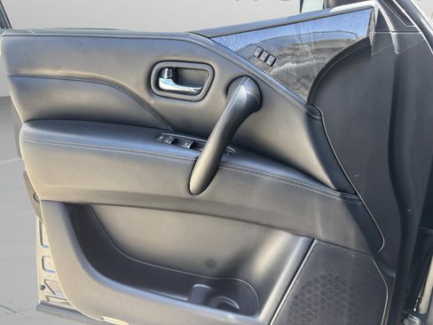 Used 2020 INFINITI QX80 Luxe w/ Proassist Package RWD image 13