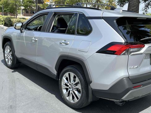 Used 2021 Toyota RAV4 Limited w/ Carpet Mat Package (TMS) image 55