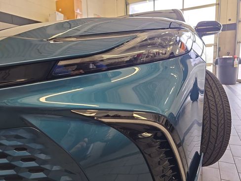 Used 2025 Toyota Camry XSE image 34