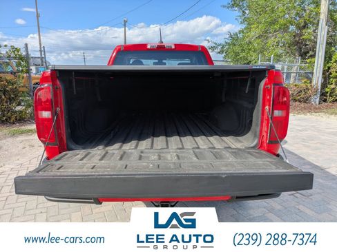 Used 2015 Chevrolet Colorado LT w/ LT Convenience Package image 11