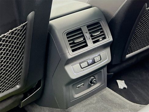 Used 2023 Audi Q5 2.0T Premium Plus w/ Premium Plus Package image 25