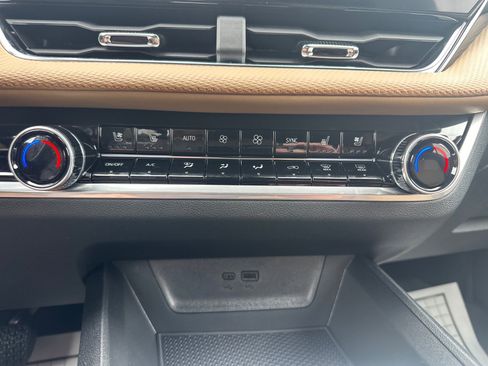 New 2026 Chevrolet Equinox ACTIV w/ Convenience Package III image 23