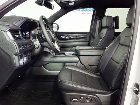 Used 2023 GMC Yukon XL Denali w/ Max Trailering Package RWD image 5