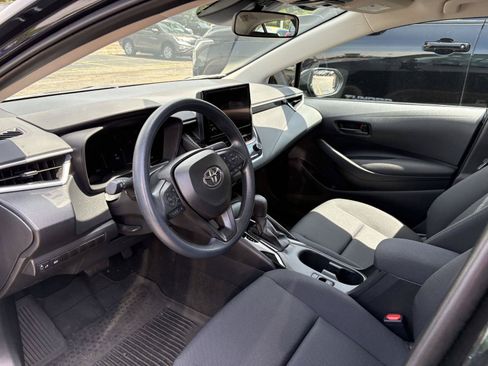Used 2026 Toyota Corolla LE FWD image 7