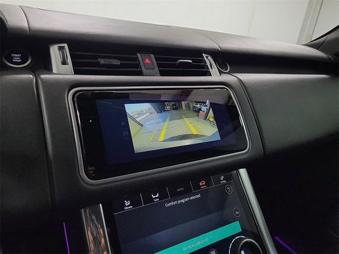 Used 2018 Land Rover Range Rover Sport HSE Dynamic image 19