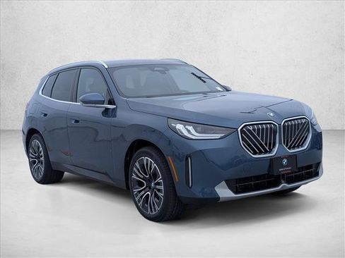 Used 2025 BMW X3 xDrive30 w/ Premium Package AWD/4WD image 3