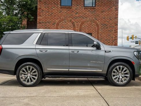 Used 2021 GMC Yukon Denali AWD/4WD image 4