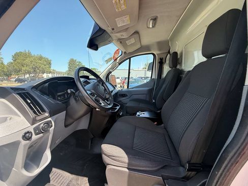 Used 2015 Ford Transit 250 130 Low Roof RWD image 26