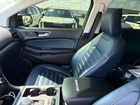 Used 2024 Ford Edge SEL w/ Sport Appearance Package AWD/4WD image 16