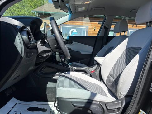 Used 2023 Hyundai Kona SE w/ Cargo Package AWD/4WD image 10