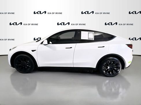 Used 2023 Tesla Model Y Long Range AWD/4WD image 4