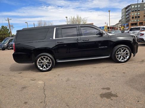 Used 2019 GMC Yukon XL SLT image 11