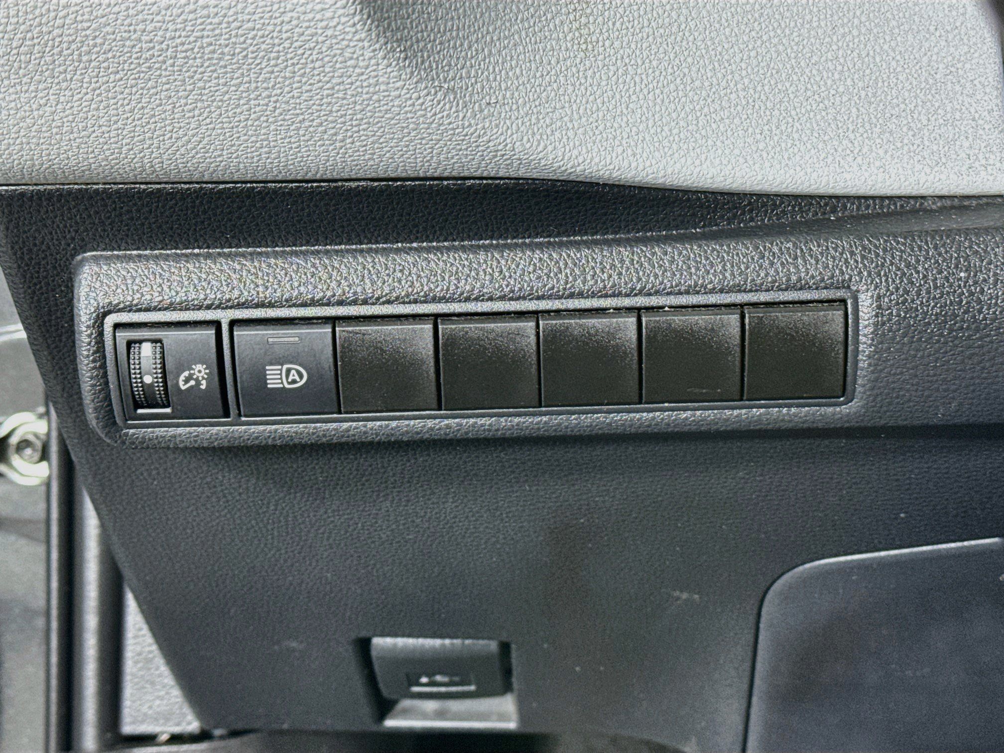 Certified 2021 Toyota Corolla SE FWD image 10