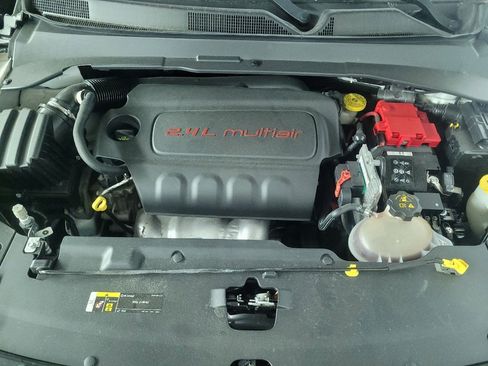 Used 2021 Jeep Compass Latitude FWD image 30