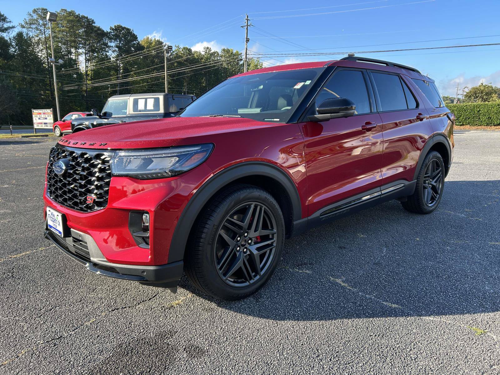 Used 2025 Ford Explorer ST AWD/4WD image 6