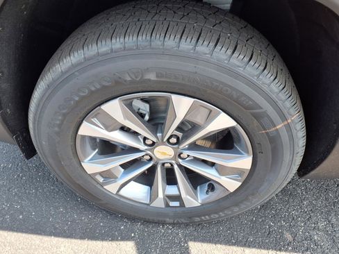 New 2026 Chevrolet Equinox LT w/ Convenience Package II image 8