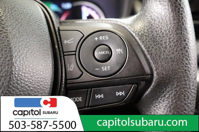 Used 2025 Toyota RAV4 XLE AWD/4WD image 18