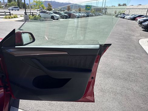 Used 2023 Tesla Model Y Performance AWD/4WD image 22