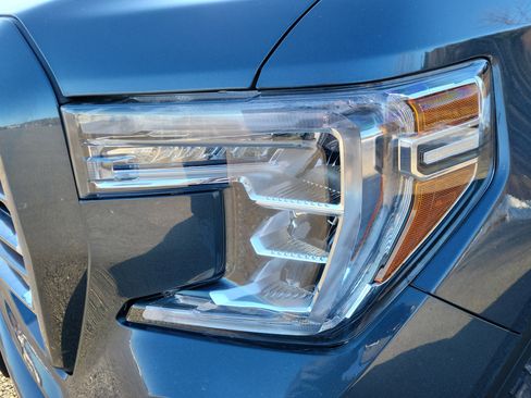 Used 2021 GMC Sierra 1500 AT4 image 9