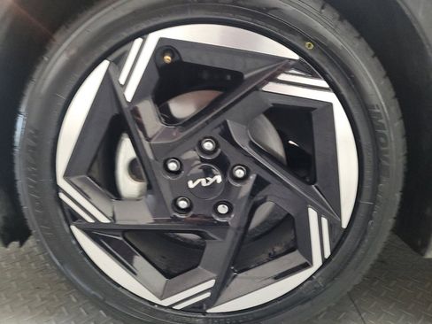 Used 2025 Kia K4 EX FWD image 31