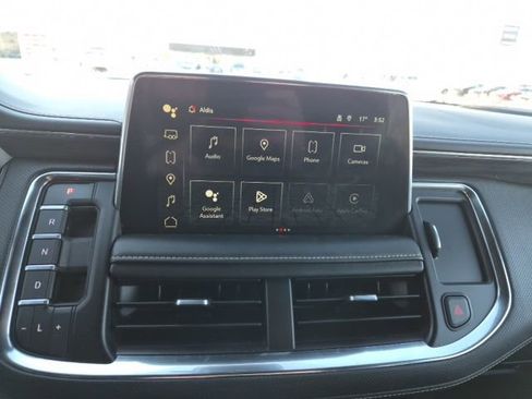 Used 2023 GMC Yukon XL SLT image 38