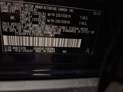 Used 2020 Toyota RAV4 XLE Premium image 13