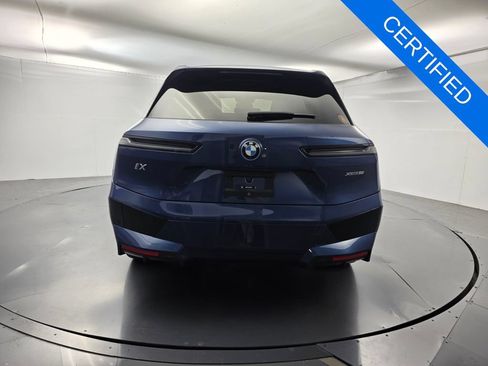 Used 2024 BMW iX xDrive50 w/ Premium Package AWD/4WD image 5