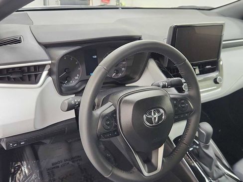 Certified 2025 Toyota Corolla SE image 12