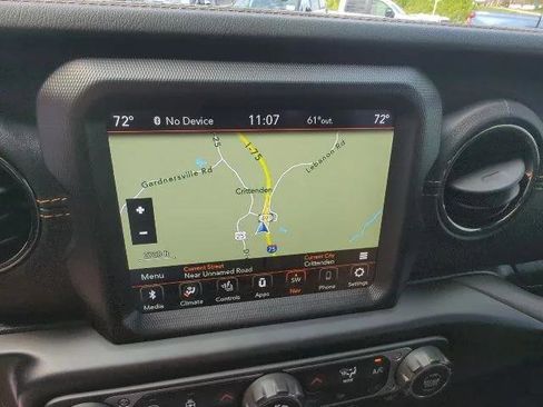 Certified 2022 Jeep Wrangler Unlimited Sahara AWD/4WD image 20