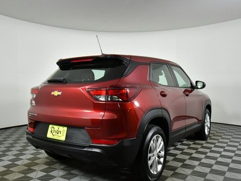 Used 2024 Chevrolet TrailBlazer LS image 11