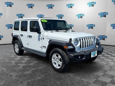 Used 2022 Jeep Wrangler Unlimited Sport w/ Sun And Sound Package AWD/4WD image 8