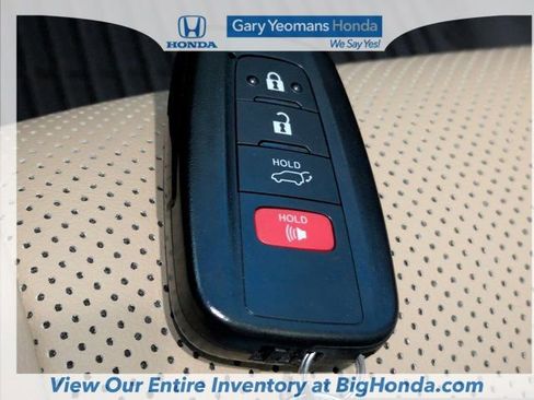 Used 2025 Toyota RAV4 Limited w/ Advanced Technology Package image 39