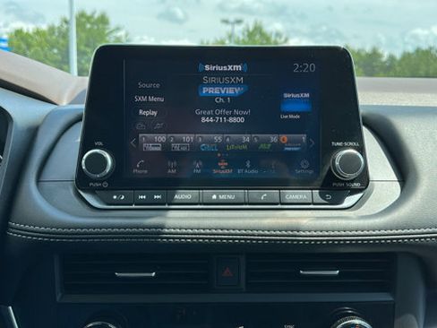 Certified 2023 Nissan Rogue SV image 17