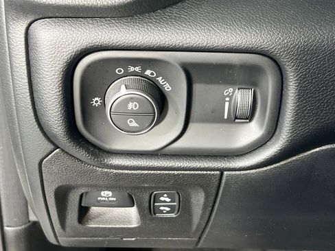 Used 2022 RAM 1500 Big Horn image 10