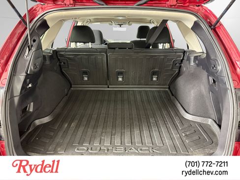 Used 2018 Subaru Outback 2.5i Premium image 18